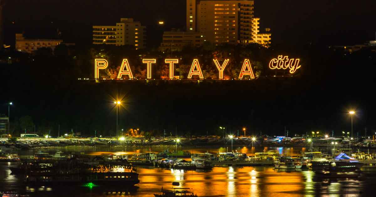 Bangkok to Pattaya: Bus, Private Car and Transfer Options